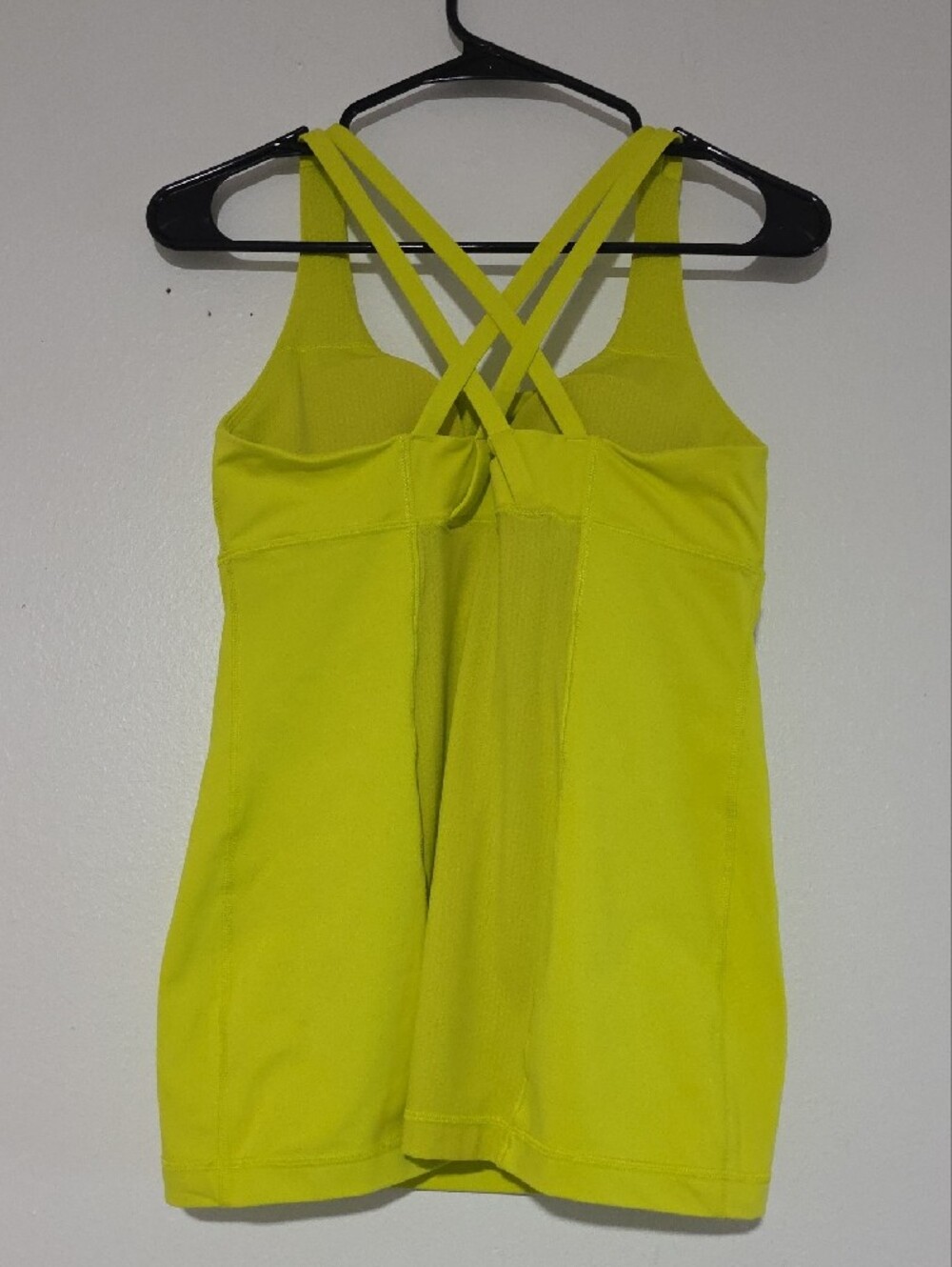 lululemon athletica Energy Tank Neon Yellow - Picture 3 of 5